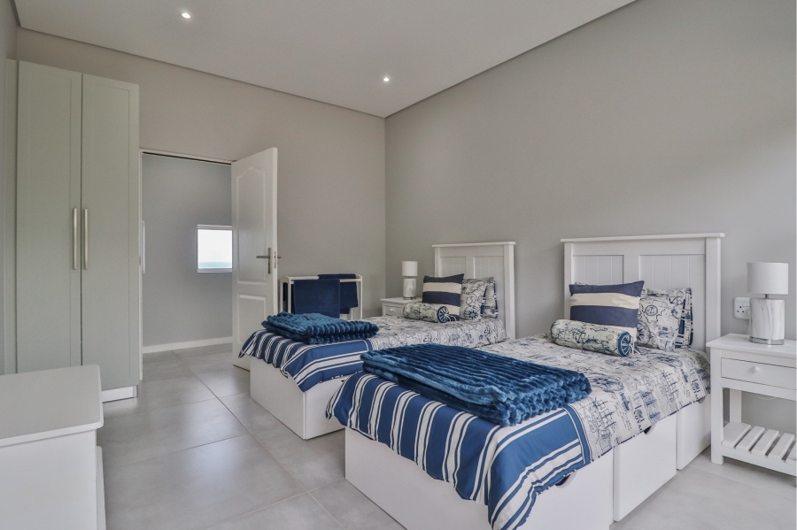 4 Bedroom Property for Sale in Moquini Coastal Estate Western Cape